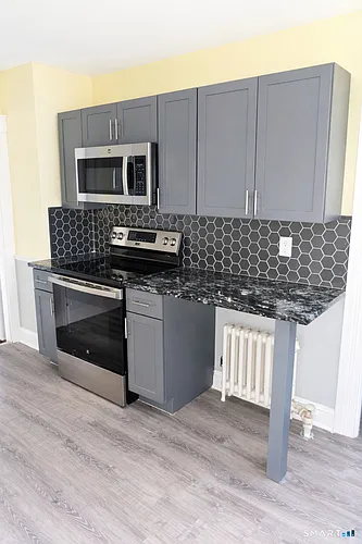 65 Wooding St #2 Photo 1