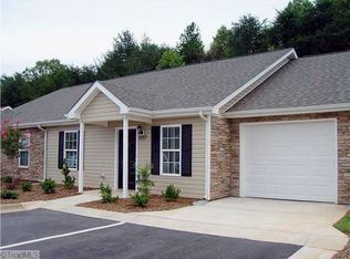 2957 Hyde Place Cir, Winston Salem, NC 27103