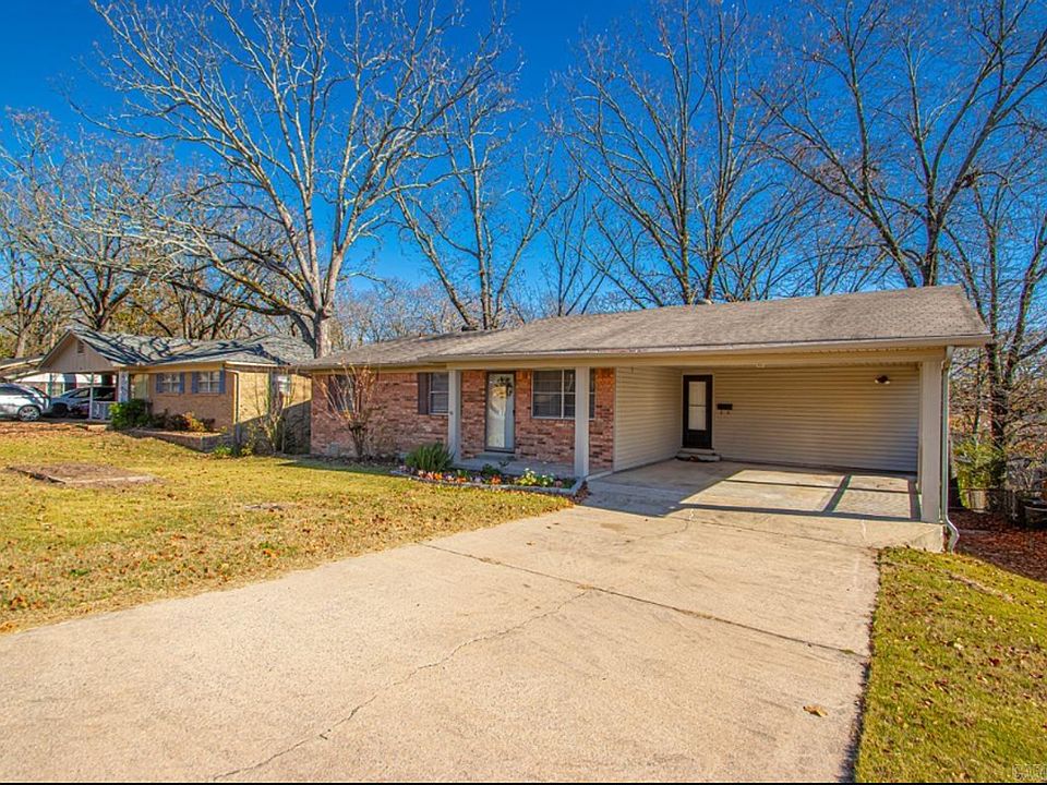 1st image of 4704 N Cypress St