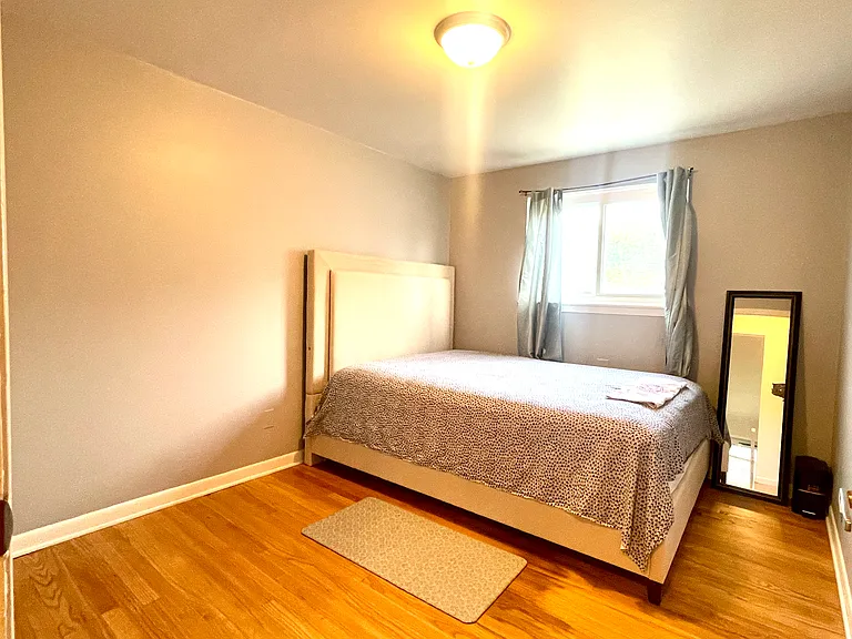 1322 Elliott Ave — Photo 9