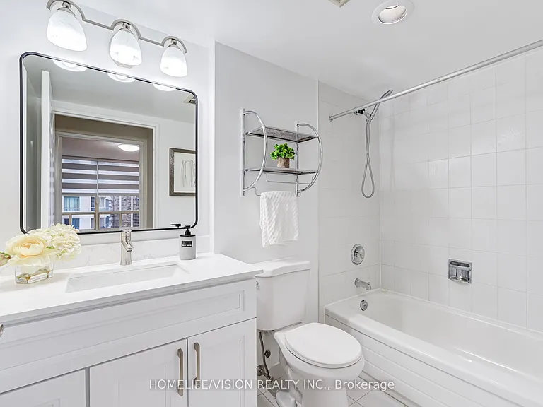 30 Greenfield Ave #903 — Photo 39
