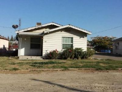 56 E Fantz Ave, Fresno, CA, 93706