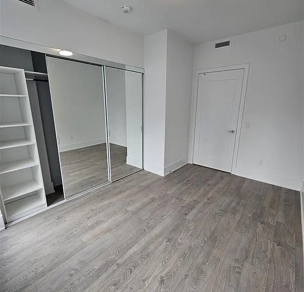 470 Front St W #1312 — Photo 8