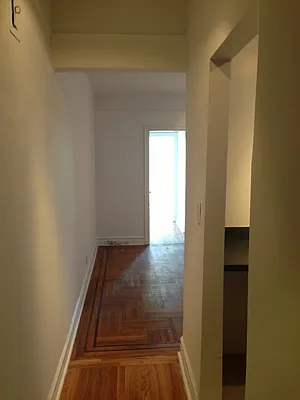 Rented by Wolf Brokerage LLC | media 4