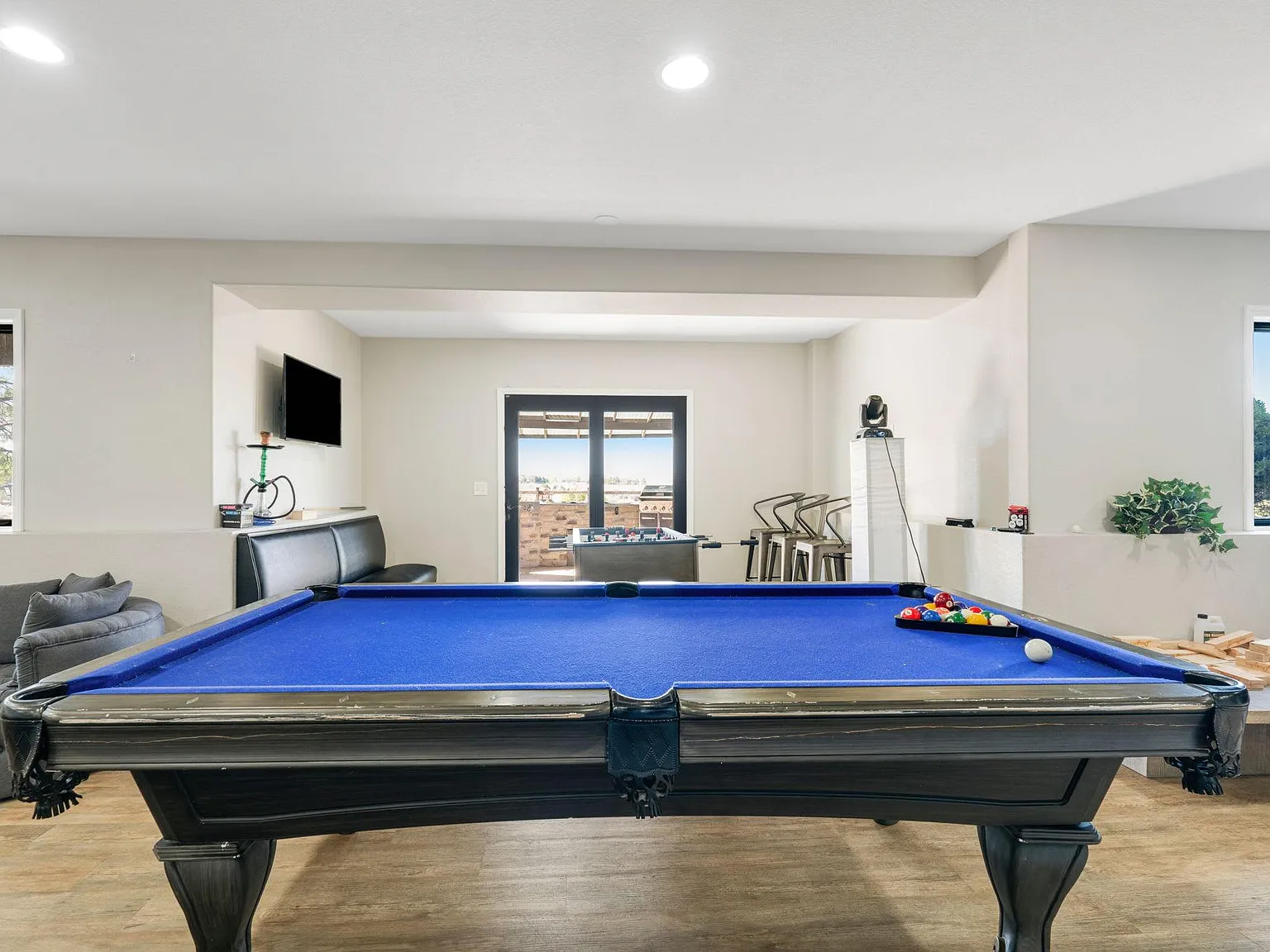 4 bed, 4.0 bath, 5167 sqft, $1,958 — Photo 4