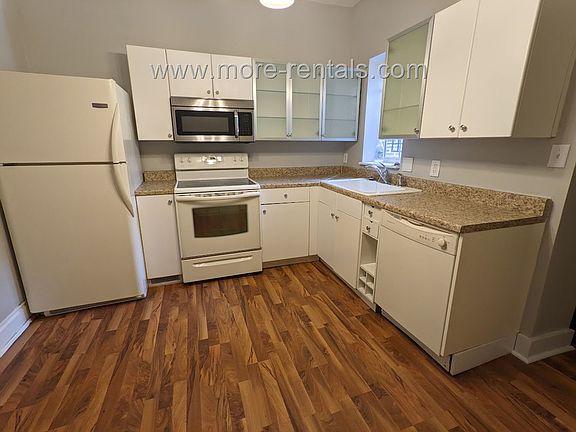 5th image of 934-940 E Fulton St #938