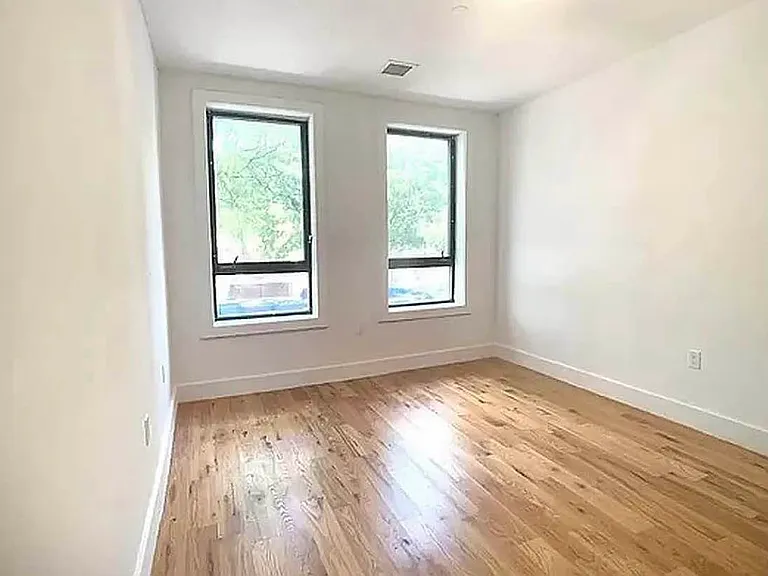 1672 Dean St #1F — Photo 2