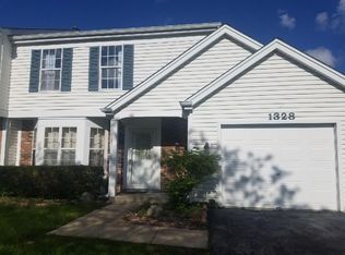 1328 Trinity Dr, Carol Stream, IL 60188