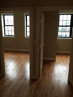 1st image of 528 Bay St #1