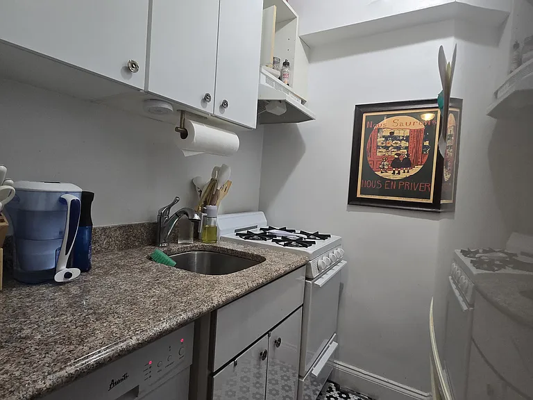 200 W 20th St #1101 — Photo 8
