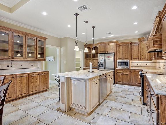4th image of 350 Believers Ln