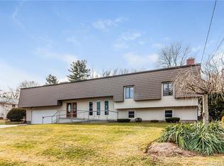9 Laurel Dr, Wallingford, CT 06492