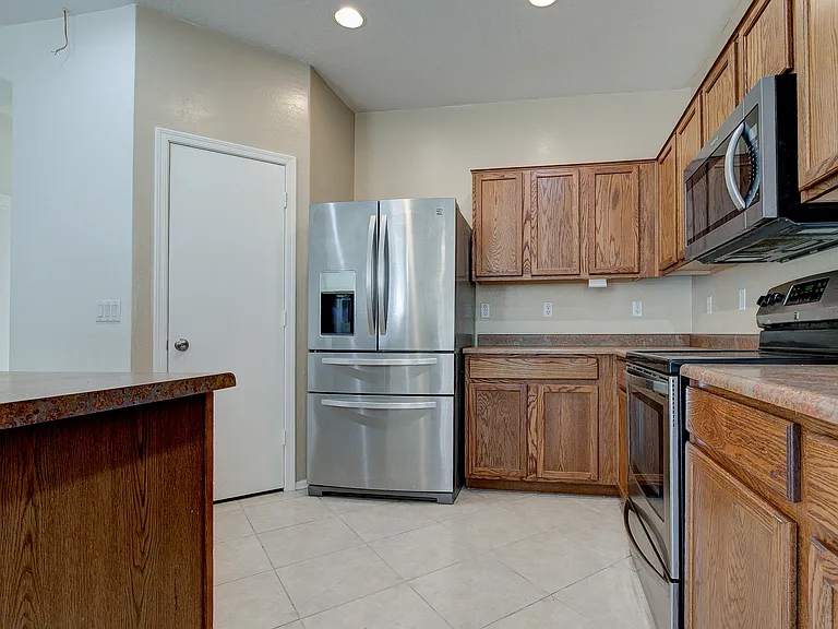 7583 W State Ave — Photo 22
