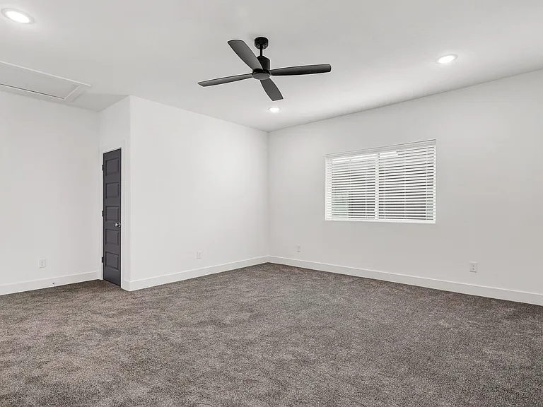 3010 Alpha Wolf Ct — Photo 28
