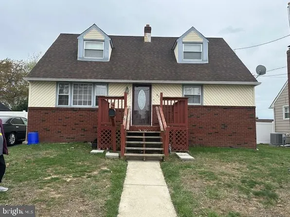 825 Devenney Dr, Bellmawr, NJ 08031