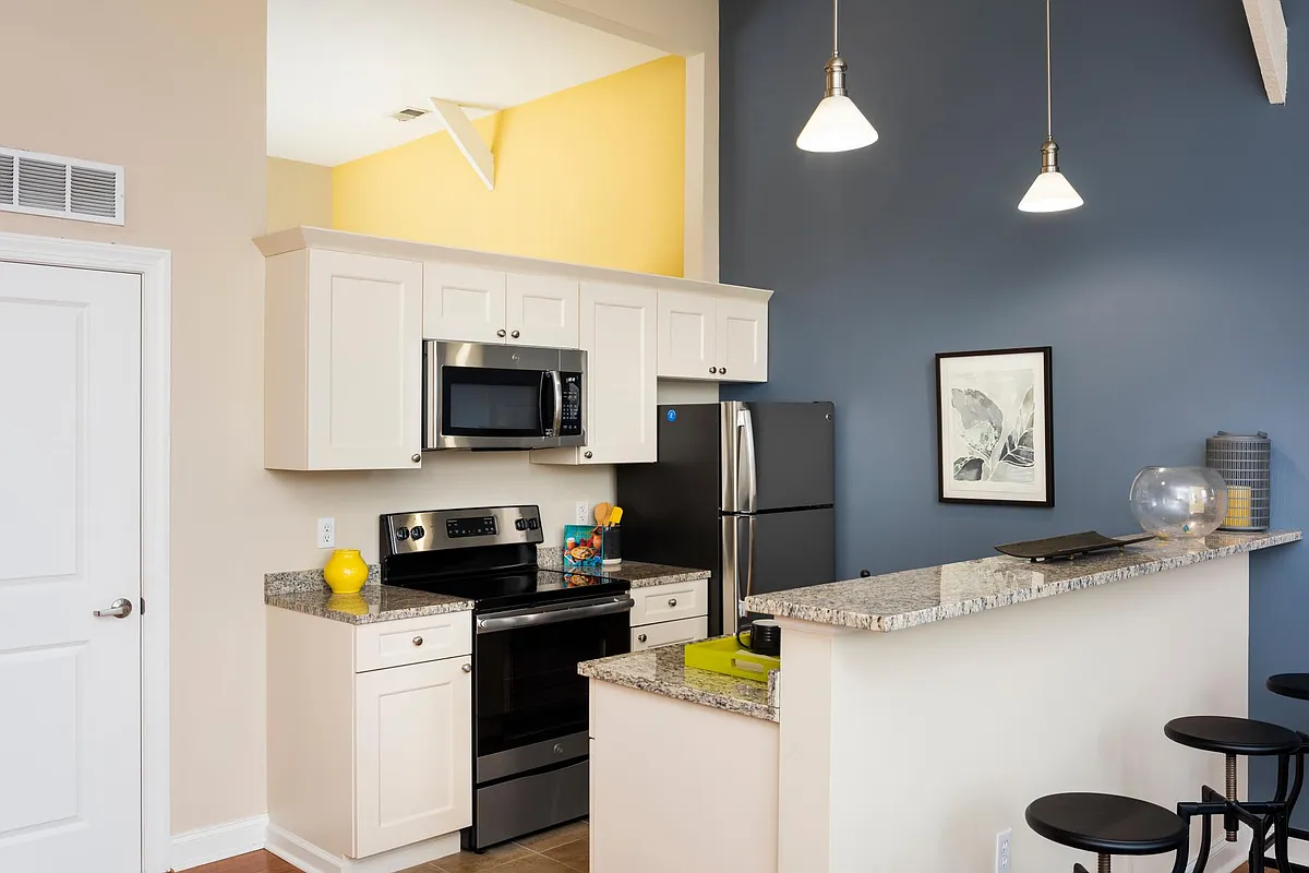Updated Kitchen w/ Stainless Steel Appliances - 101 Wells
