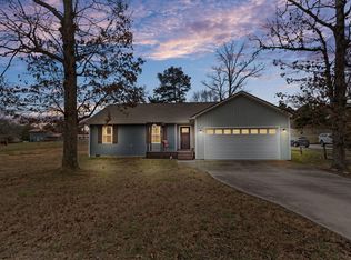 211 Oakwood Cir NE, Cleveland, TN 37312