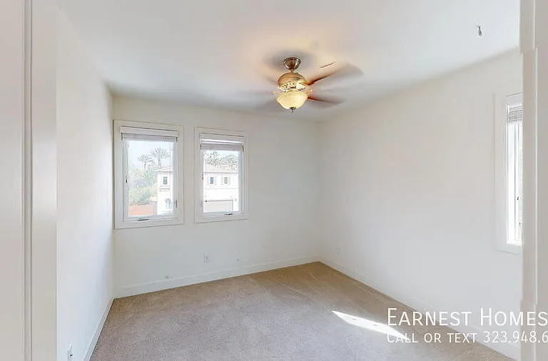 12073 Carabela Ct — Photo 14