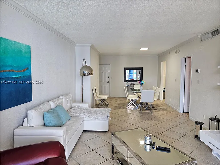 2501 S Ocean Dr #Penthouse 17 — Photo 9