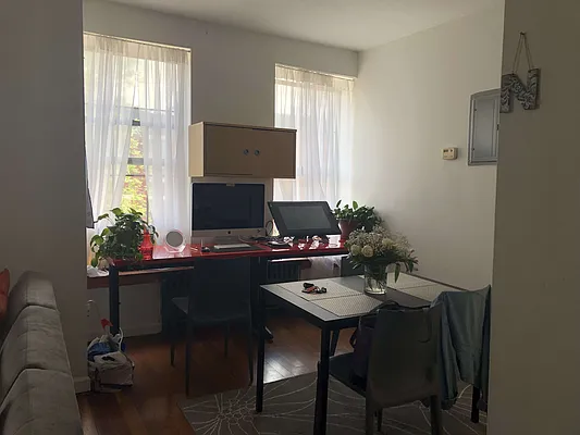 Rented by Yup Realty LLC | media 10