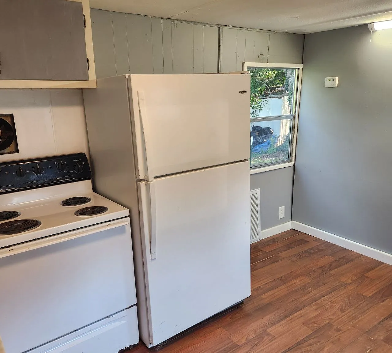 2 bed, 700 sqft, $625 — Photo 3
