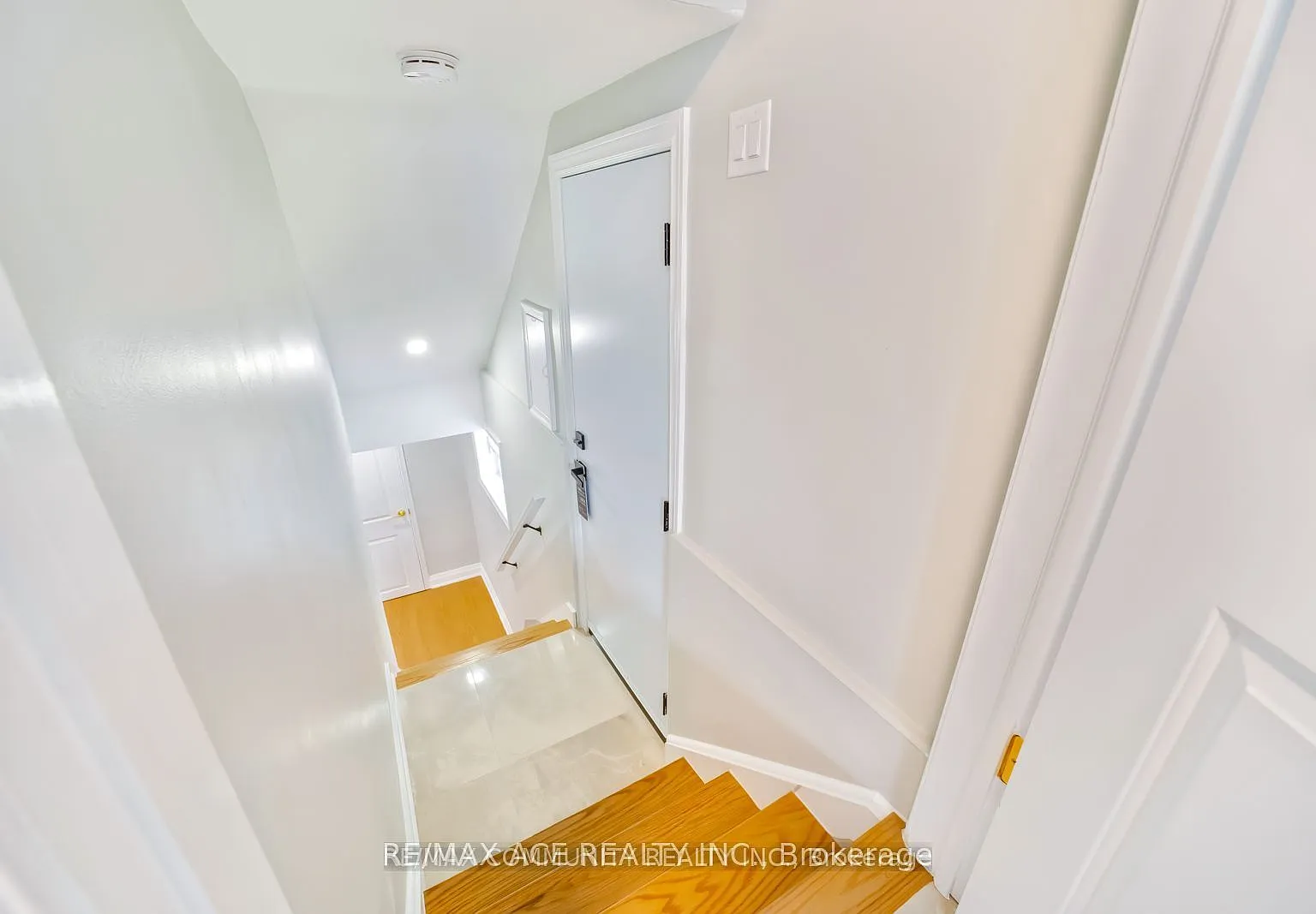 2 bed, $1,700 — Photo 2
