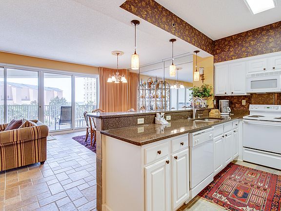 4th image of 550 Topsl Beach Blvd Unit 207