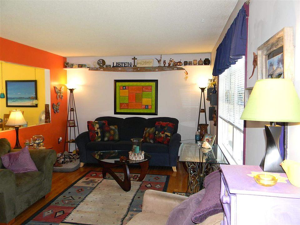 1st image of 11 Newington Ave