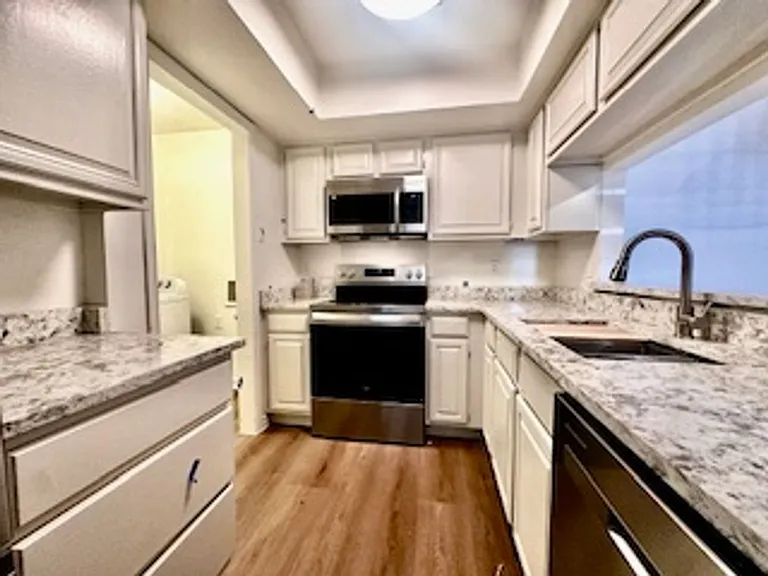 3609 W Northgate Dr #218 — Photo 6