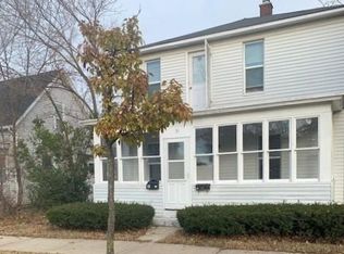 51 E 15th St, Holland, MI 49423