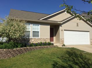 8529 Hawthorn Hl, Dexter, MI 48130