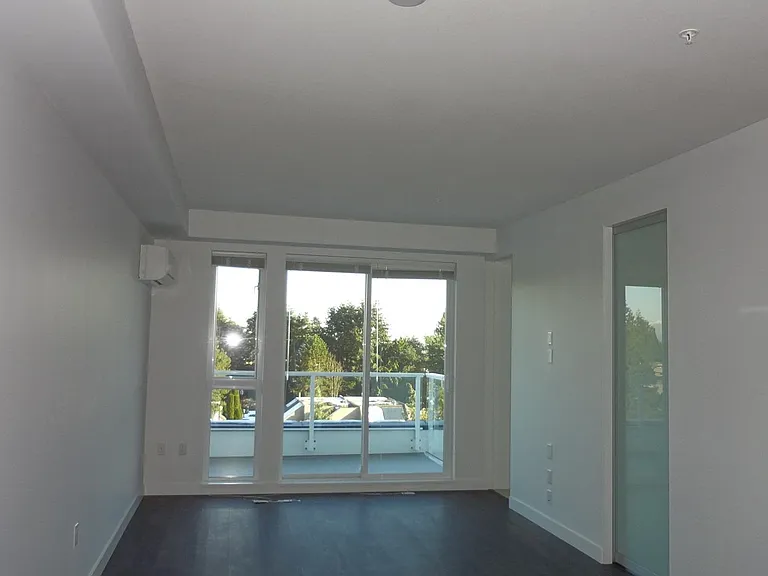 6633 Cambie St #600 — Photo 3