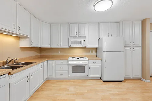 Victoria Place Apartments Photo 1