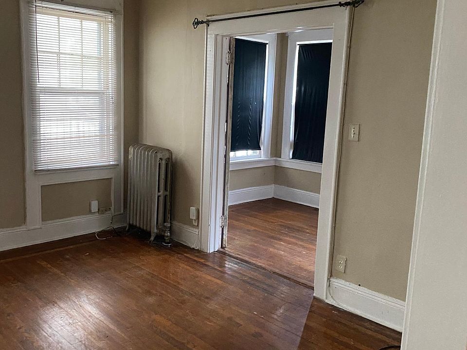 1st image of 199 Hillside Ave Floor 1