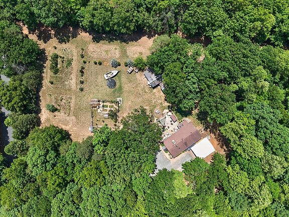3rd image of 3088 Oxford Furnace Rd