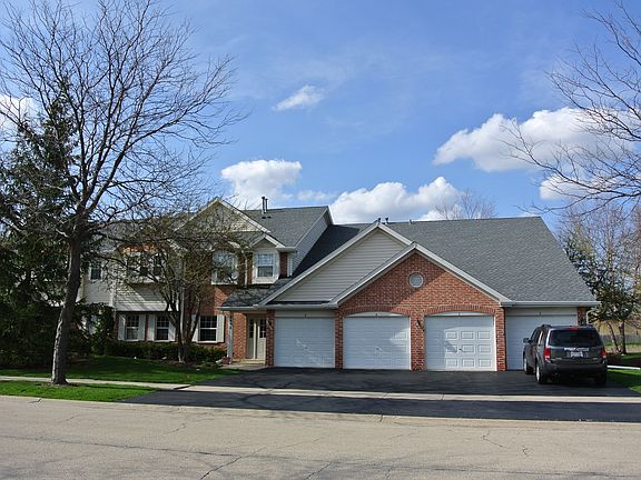 2nd image of 2458 Charleston Dr Unit 5