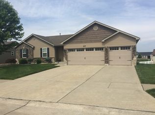 217 Rolling Rock Creek Dr, Wentzville, MO 63385
