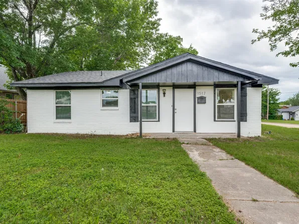 1517 Galveston St, Grand Prairie, TX 75051