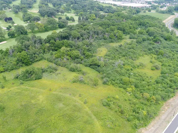 1-11 South St, Elgin, IL 60123