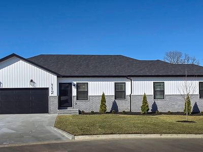 112 E Acacia Circle, Clever, MO, 65631