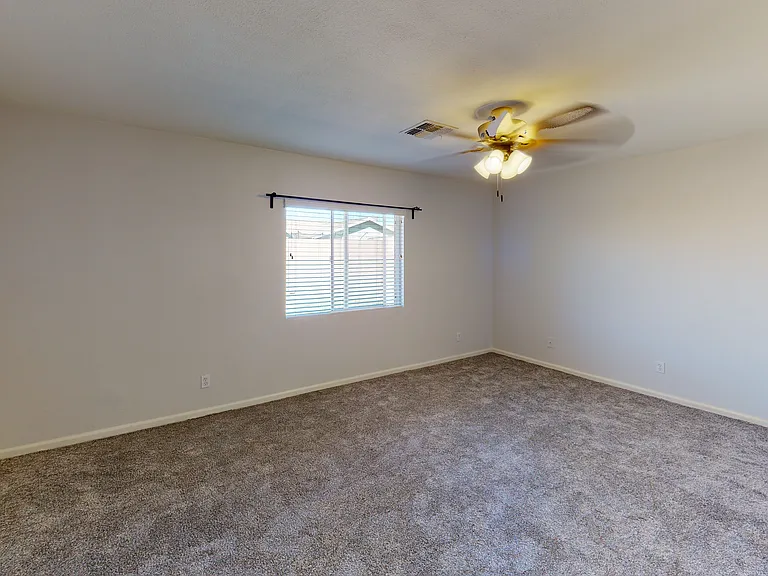 1206 E Redfield Rd #3 — Photo 16