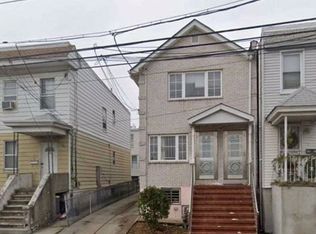 2034 127th St, Flushing, NY 11356