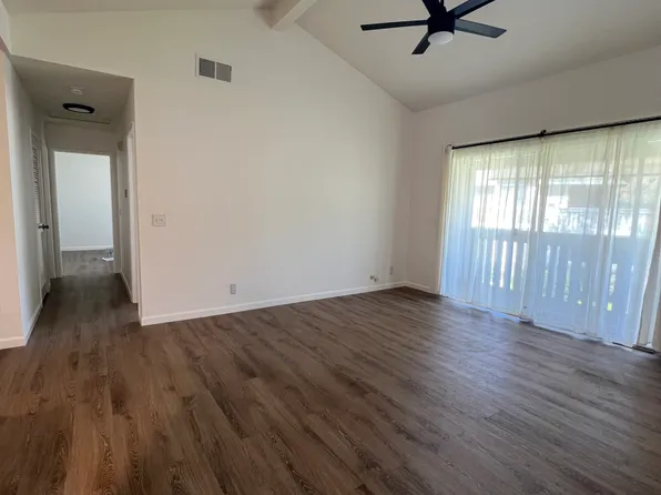 27612 Susan Beth Way, Santa Clarita, CA