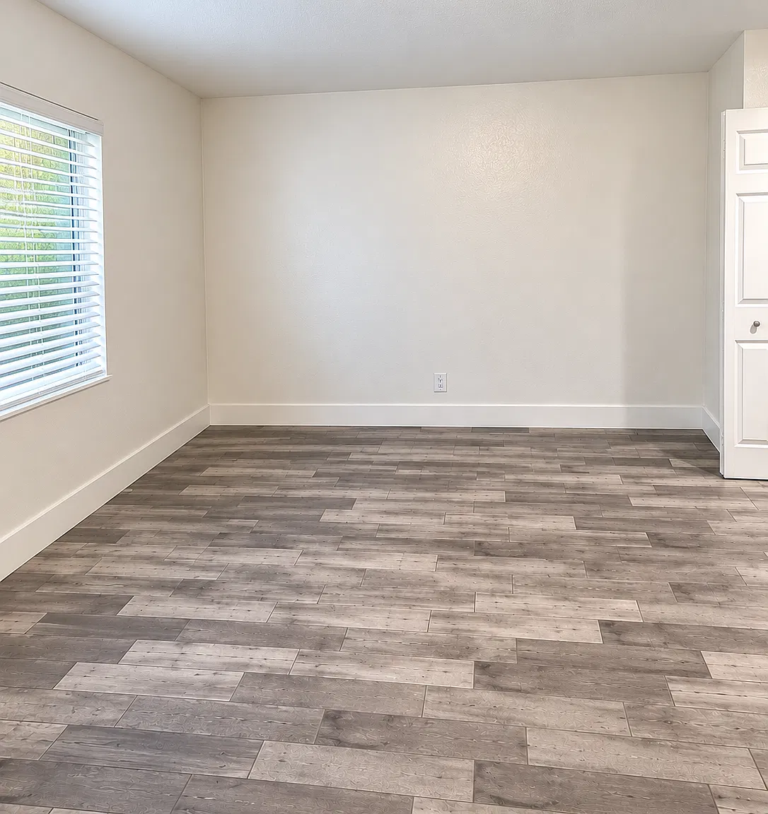 2 bed, 800 sqft, $2,200 — Photo 4
