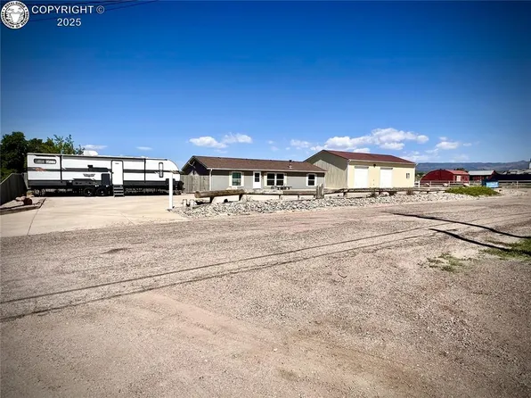 925 C St, Penrose, CO 81240