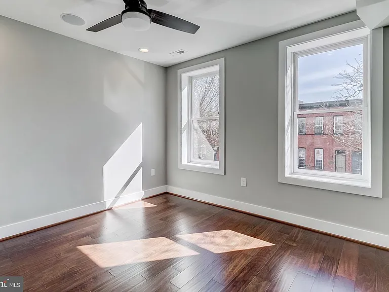 1440 S Charles St — Photo 33