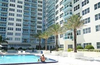 3rd image of 6917 Collins Ave [1/1.5] #1409
