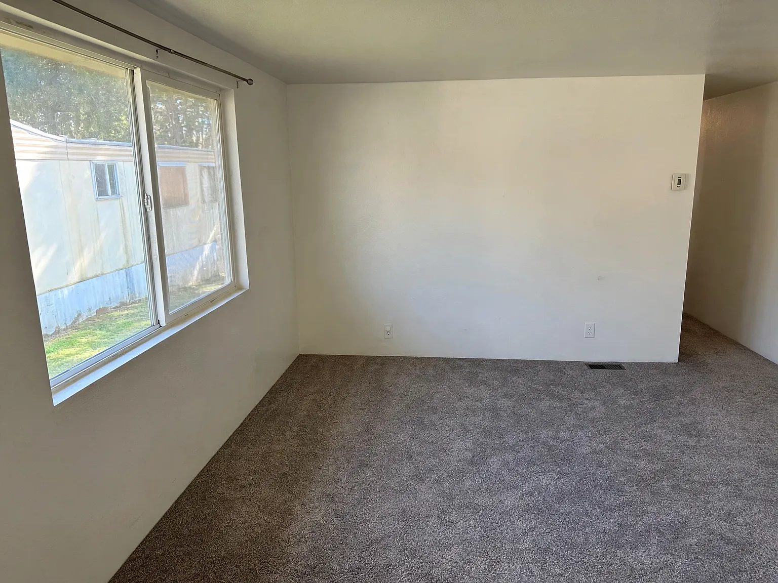 2 bed, 840 sqft, $1,200 — Photo 4