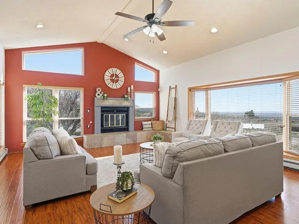 900 Piedra Larga Pl NE, Albuquerque, NM 87123