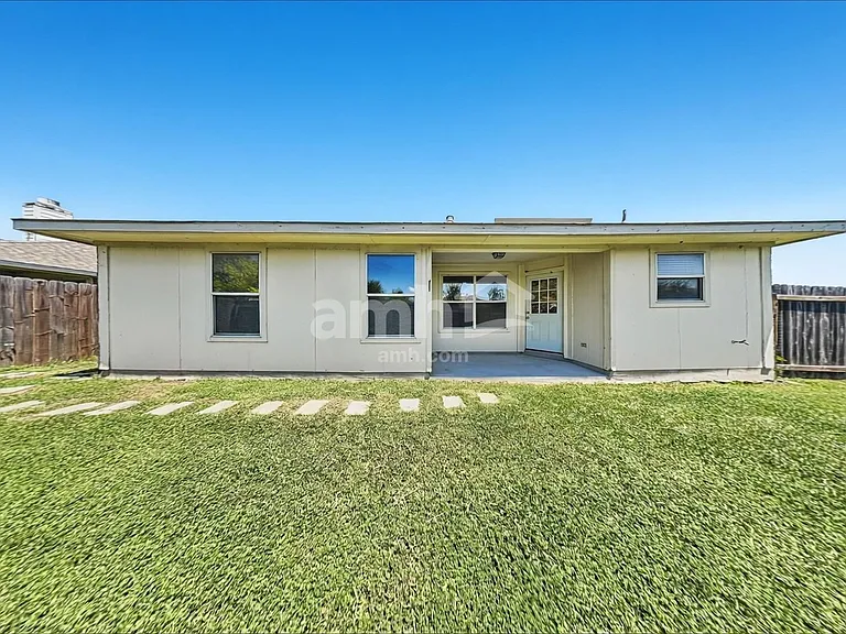 790 Goldenrod St — Photo 16